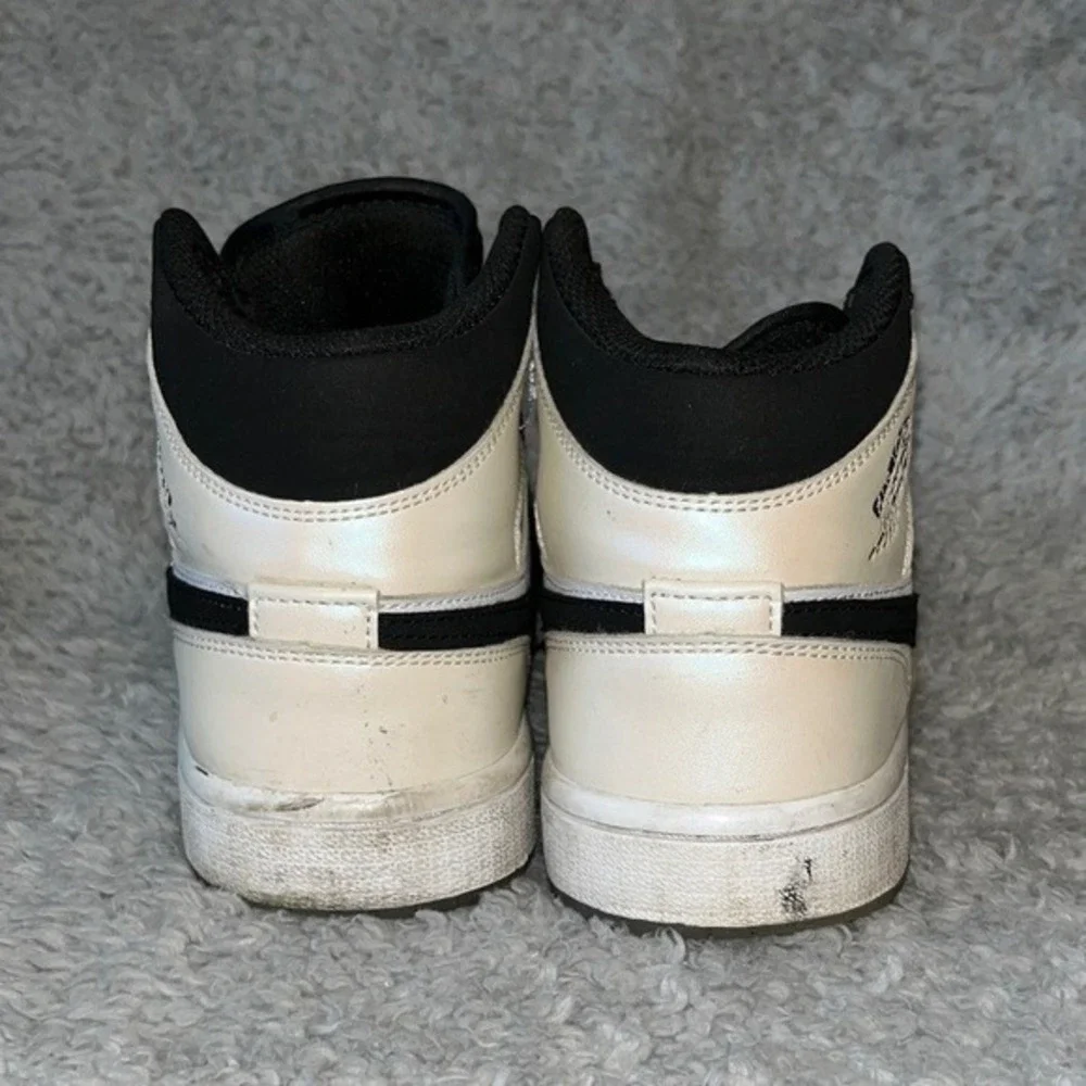 Air Jordan 1 Mid SE Diamond‎ Shorts White Black DH6933-100 Mens Size 7